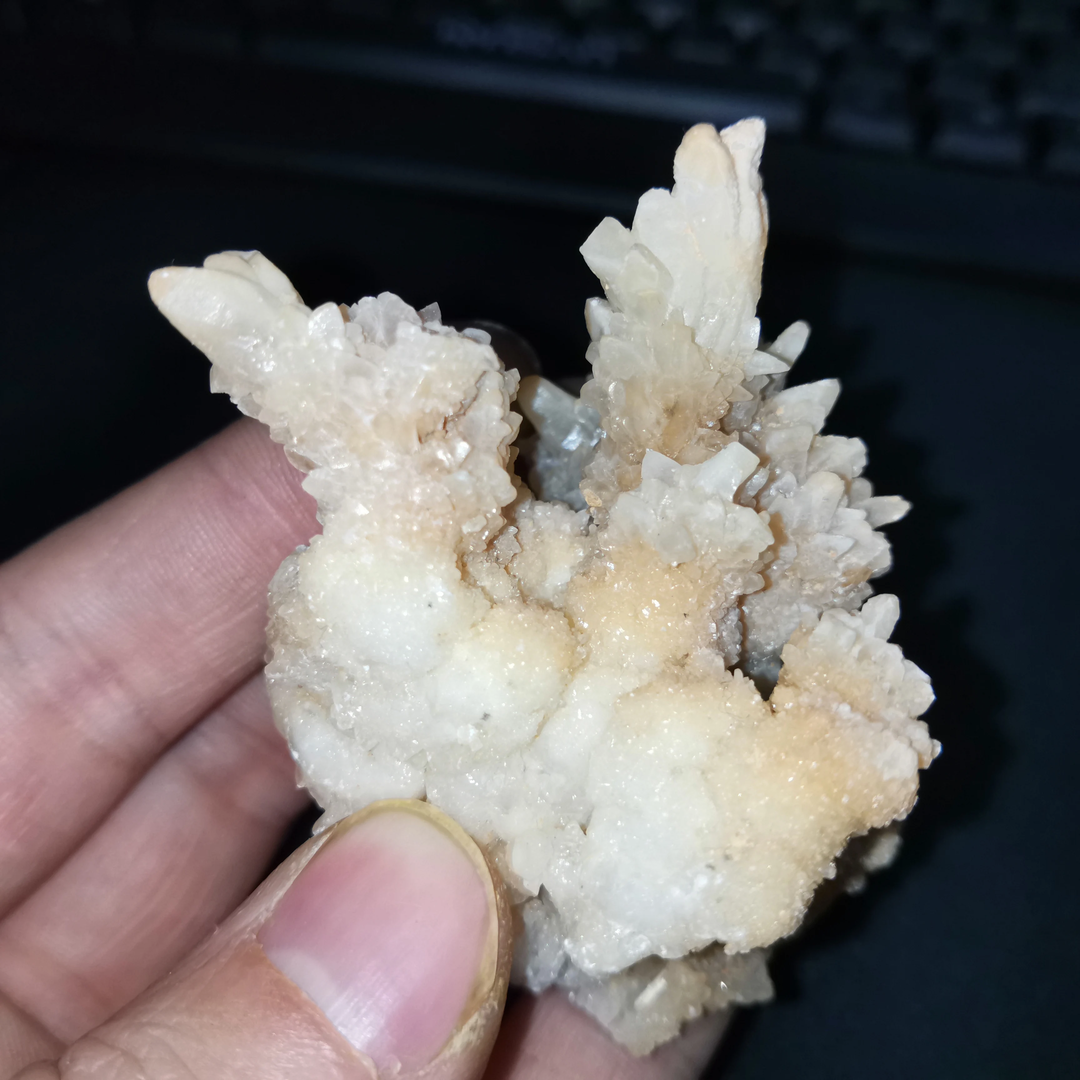 577 г натуральный Chalcopyrite образец кварца кристаллы piedras naturales y minerales камень
