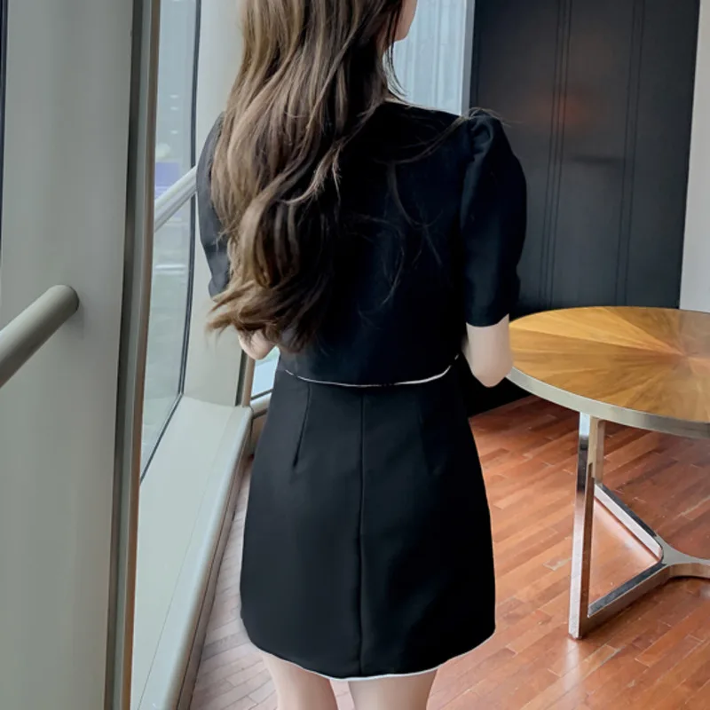 

Fashion Ensemble femme Women 2021 Summer New Temperament Retro Bubble sleeve Square collar Shirt Mini Skirt Two piece set Female