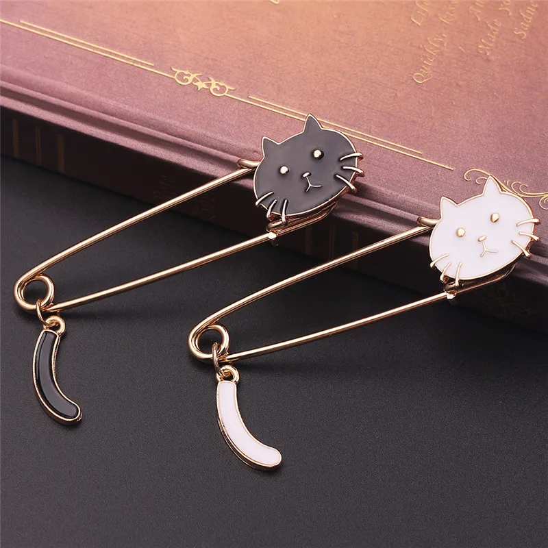 Стильная футболка с изображением персонажей видеоигр черный белый цвет котенка