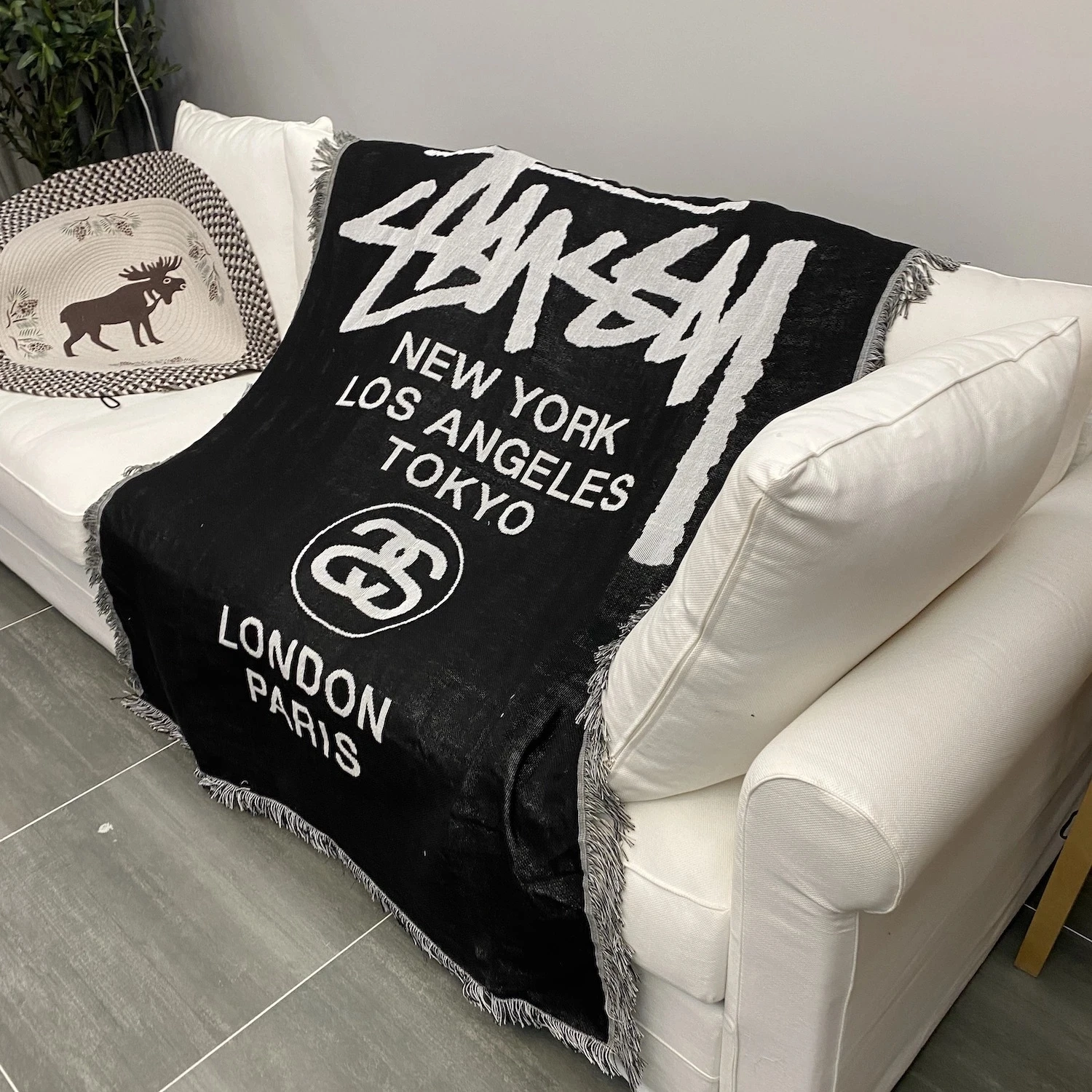 

American black white letter blanket sofa towel cover throws wall decor hanging tapestry kaw