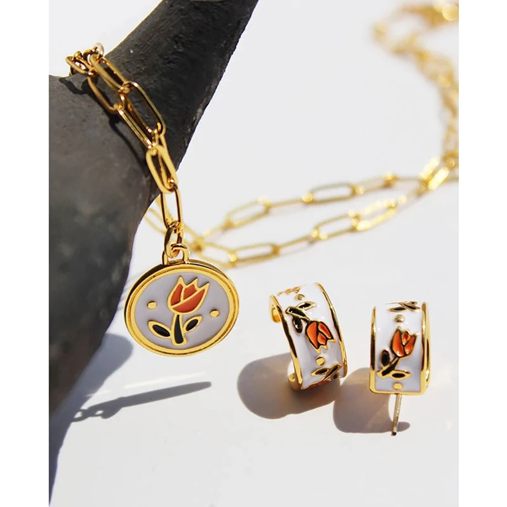 

Ghidbk New Vintage Enamel Glaze Tulip Flower Coin Pendant Necklace For Women Elegant Plant Bouquet Floral Necklace Party Jewelry