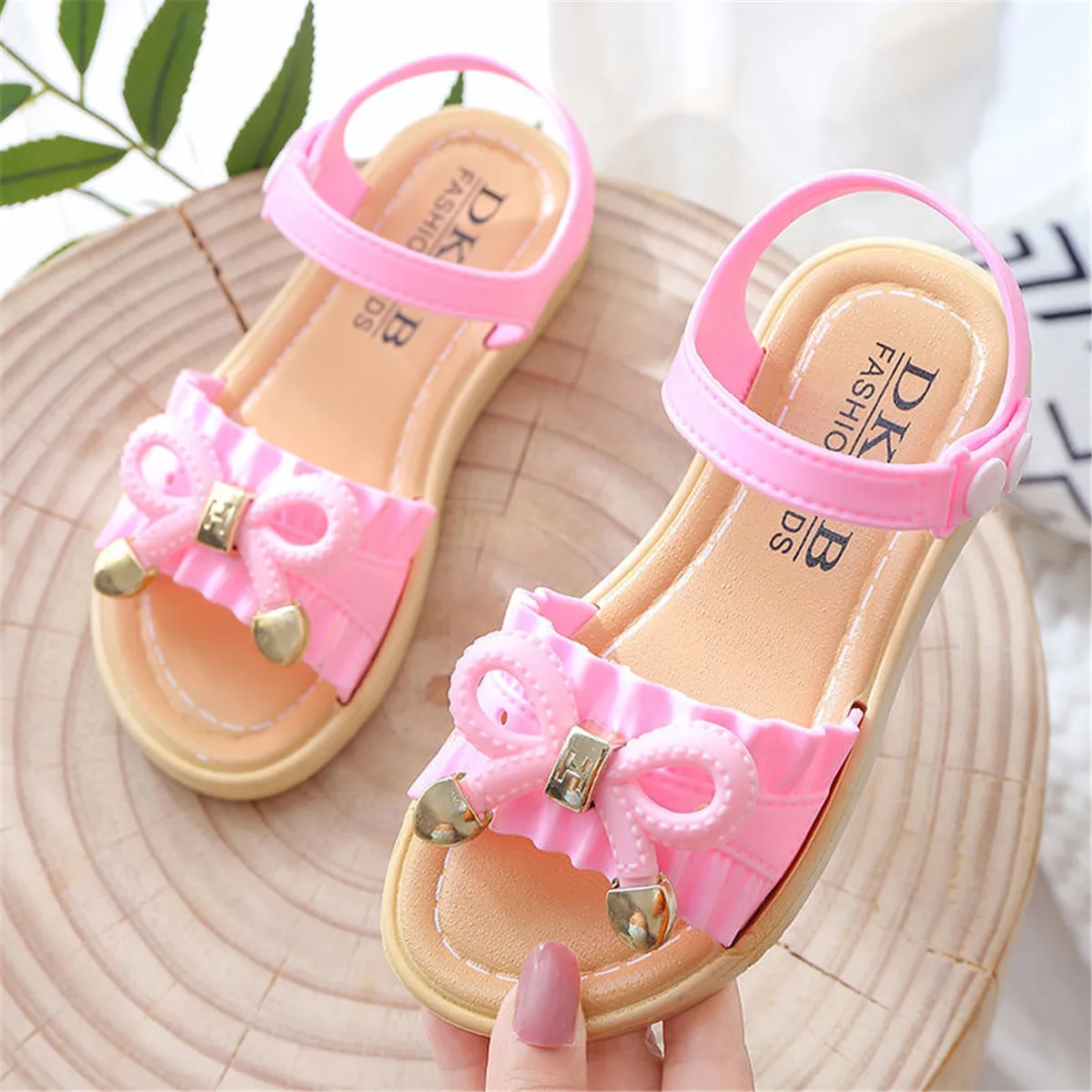 

New Girls Sandals Sweet Bow-knot Kids Summer Beach Shoes Soft Children Floral Fashion Princess Sandals Cute High Quality Shoes