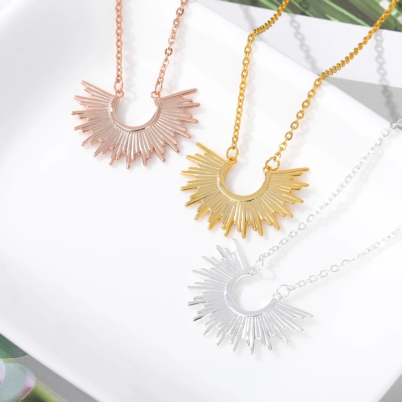 

Fashion Neck Chains Spike Sunburst Charm Pendant Necklace Women Men Jewelry Boho Starburst Collares Gold Choker Necklaces