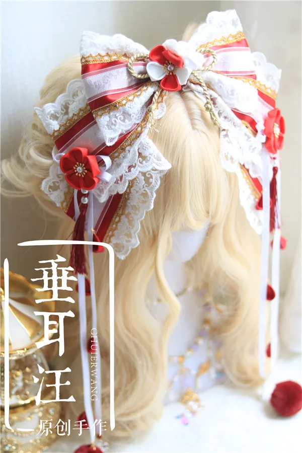 

Wisteria Cat; ; KC