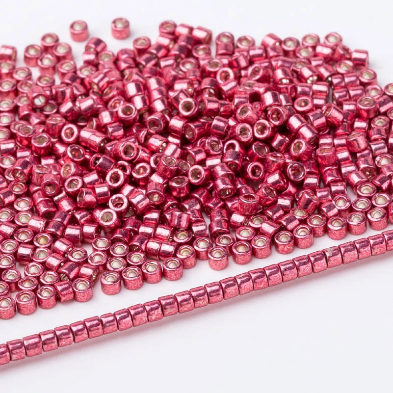 Taidian Miyuki Delica Seed Bead 11/0 для Broderie De Perles Francaises непрозрачный белый DB1-40 1,6x1,3 мм около 1000 штук - Color: miyuki-DB428