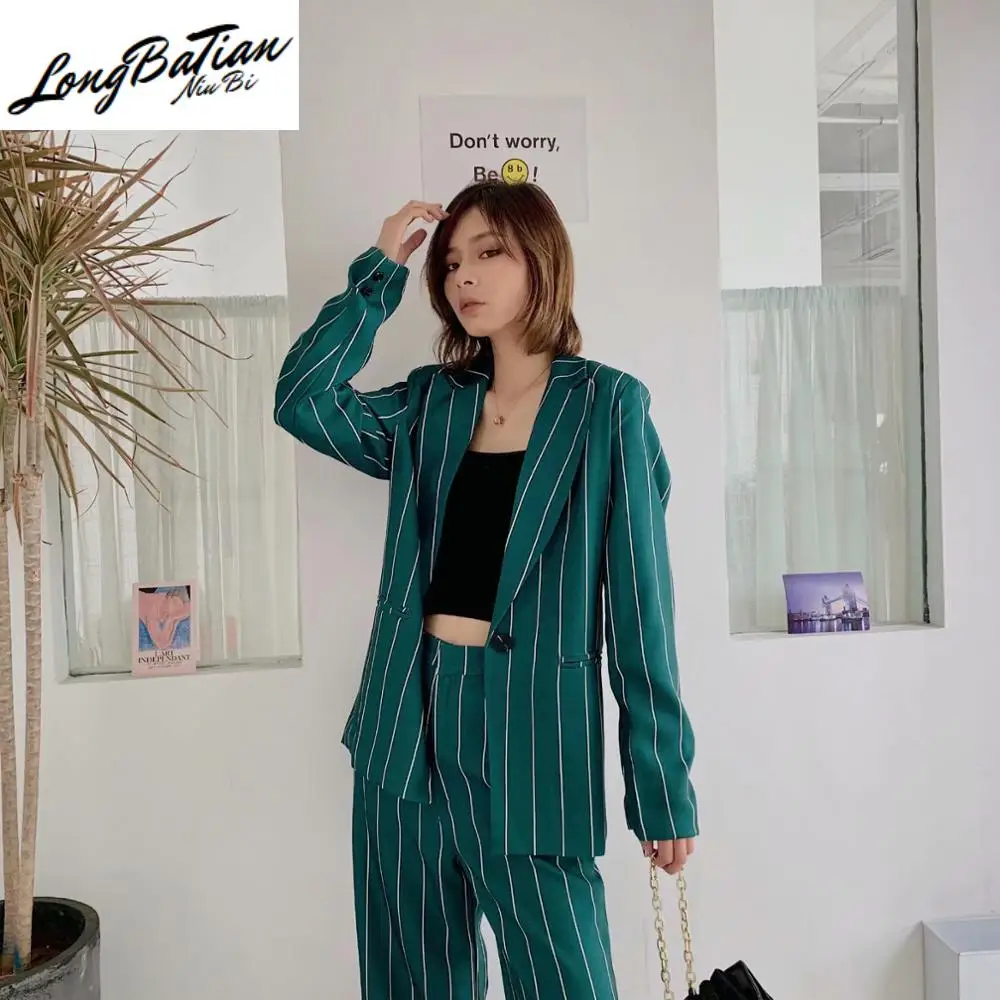 Костюм брючный винтажный в полоску модный шикарный пиджак на одной пуговице с