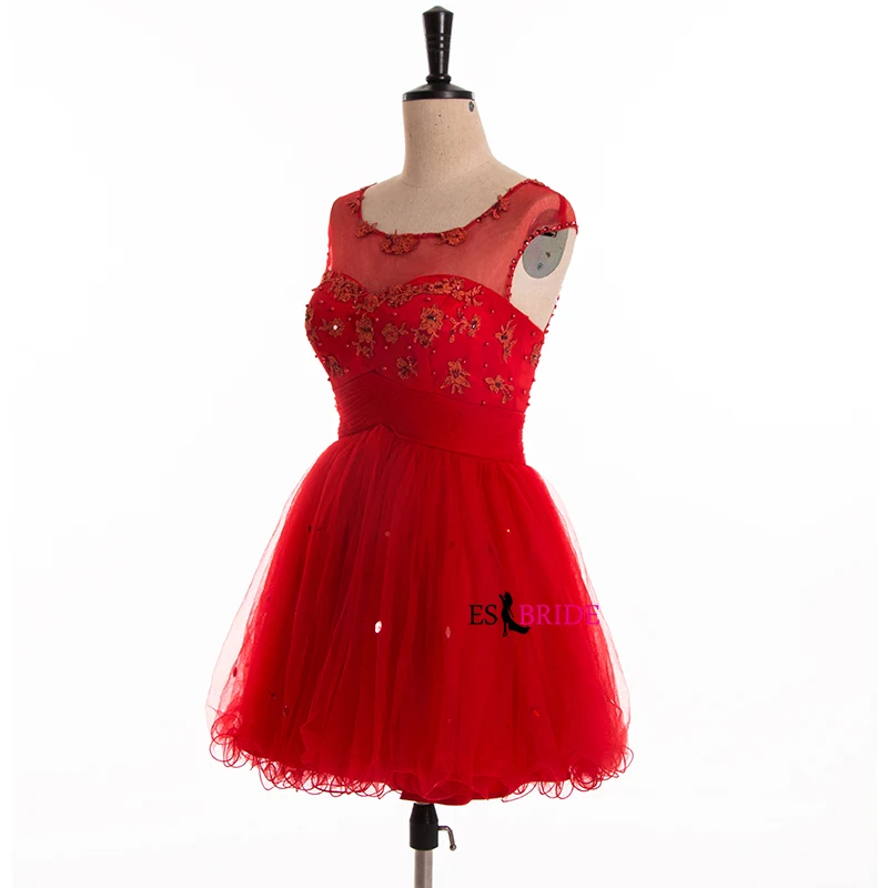 Вечернее мини платье с открытой спиной Красное Кружевное без рукавов О образным