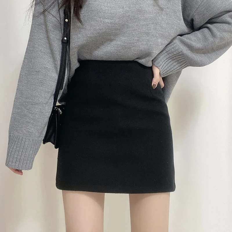 

Women Soft Woven Tailored Mini Skirt