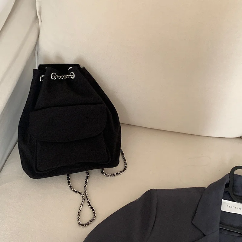 Простая повседневная женская сумка-ведро с черной цепочкой Корейская кулиской и