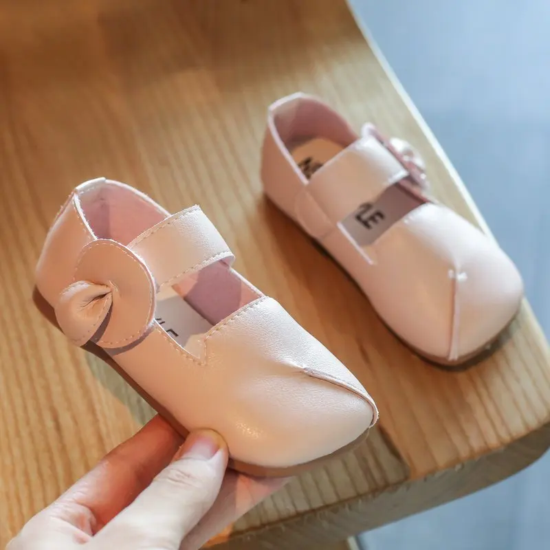 

Children 's Flats Princess Shoes Autumn New Pink Leather Pure Color Soft White Girls Fashion Baby Shoes PU Cow Muscle