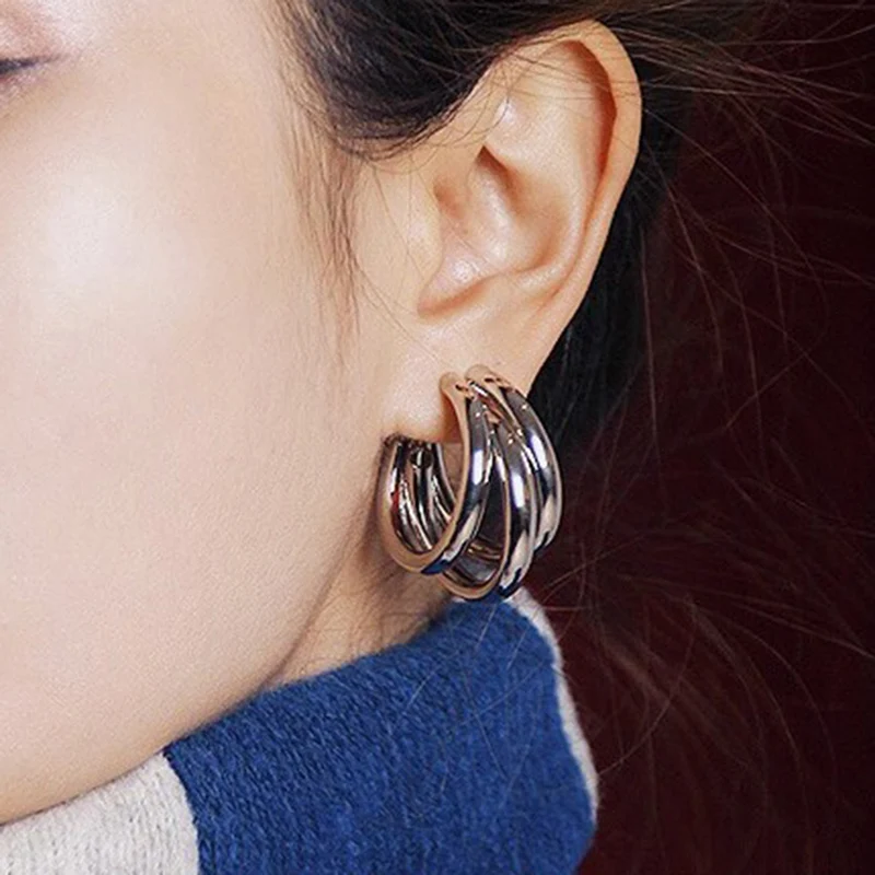 

HuangTang Vintage 3 Round Hoop Earrings for Women Statement Gold Color Metal Earrings Geometric Earrings Jewelry Brinco 6984