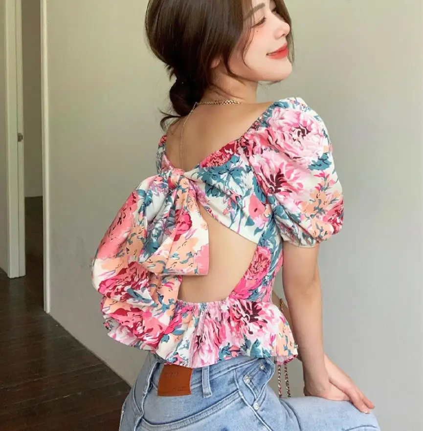 

Fashion Women's Lace-up Bow-knot Halter Top Women's Top Sexy Floral Print Short Sleeve Puff Sleeve Square Neck Ruffle Egirl Top