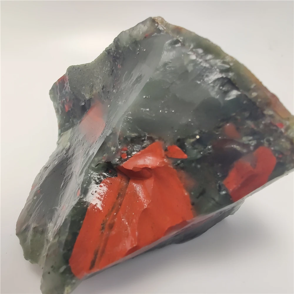 

80-100g Natural African Blood Stone Raw Mineral Crystal Quartz Dragon Blood Stone Minerals Specimen Irregular Shape Rough Stone