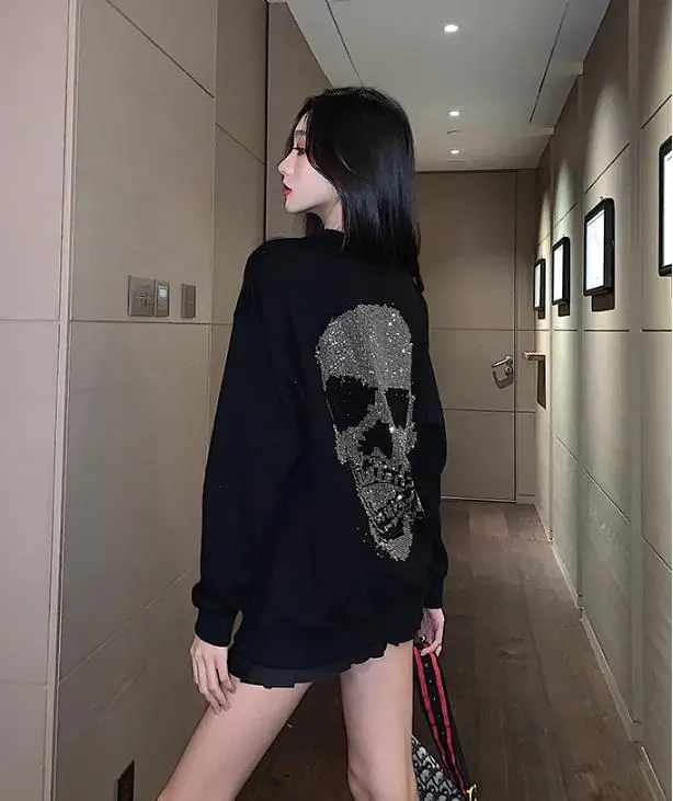 

Winter Fashion New Style With Diamond women hoody Skull loose design long Sleeve girls's sweatershirts top