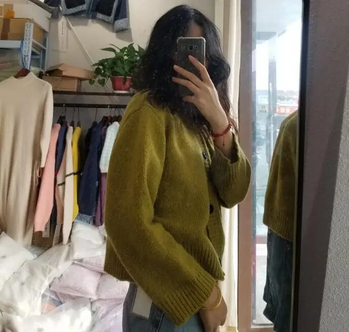 

2020 New Autumn and Winter Minimalist High-quality Korean Loose Short Cardigan