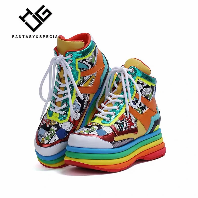 Новинка 2020 года модные уличные кроссовки визуально увеличивающие рост женская