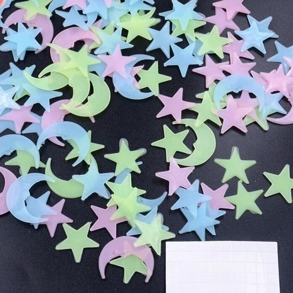 

100 Pieces Of 2.6cm Children's Room Decoration Stars Luminous Stickers Moon Fluorescent Stickers Star And Moon Color