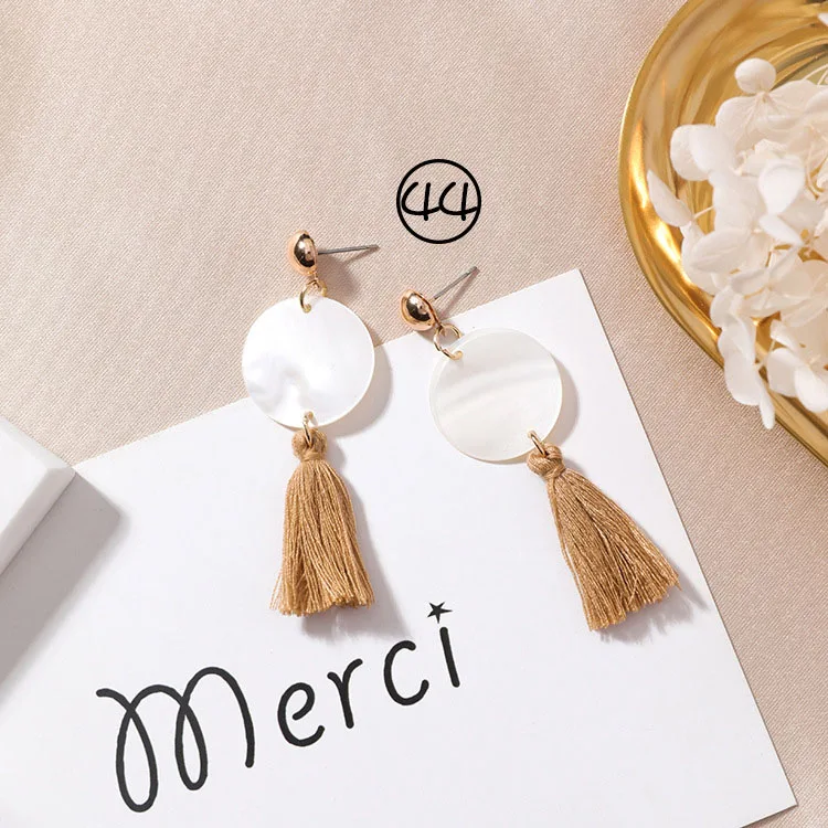 Простые корейские милые маленькие серьги в виде ракушки для девушек, геометрические треугольные длинные висячие серьги с кисточками для женщин, модные аксессуары, ювелирные изделия - Окраска металла: 44