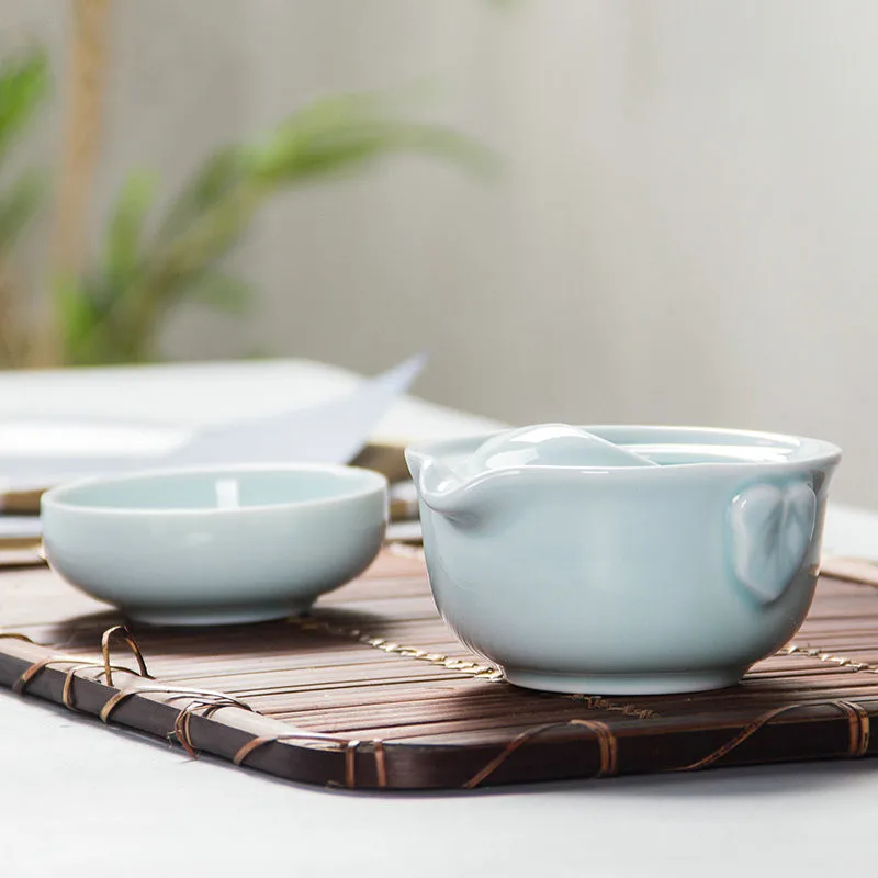 Высококачественная портативная посуда для напитков Gaiwan Celadon 3D карпа путешествий