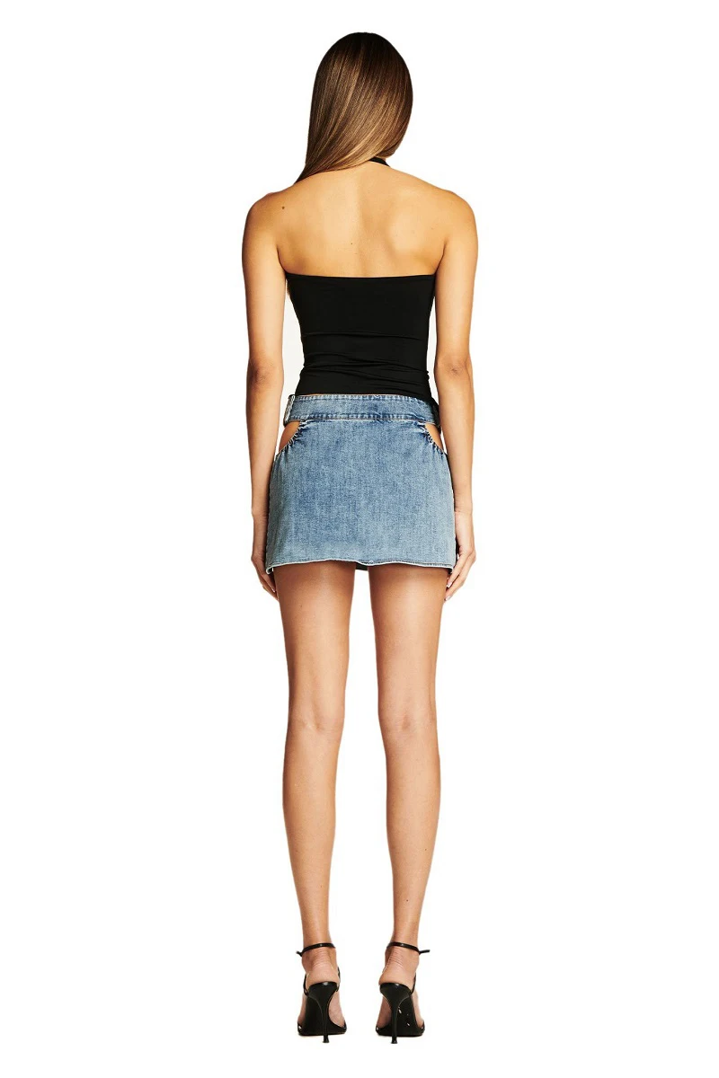 Женский Асимметричный топ на завязках GIA AMY белый с квадратной застежкой лямкой