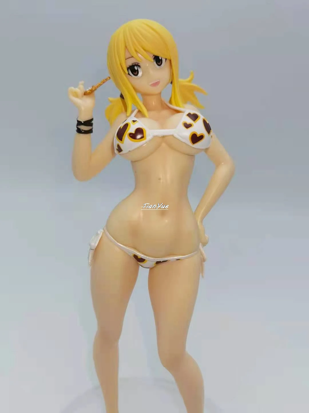 

Anime Girl Lucy Heartfilia Swimming suit Ver. Girl 1/6 PVC Action Figure Model Doll Toys 24cm