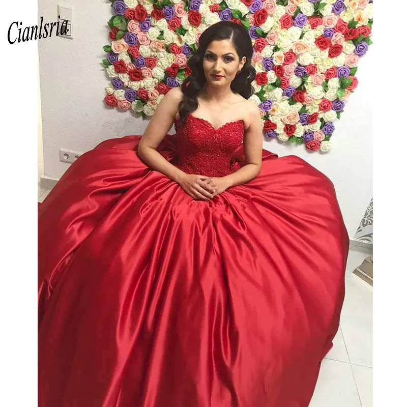 

Red Sweetheart Sleeveless Ball Gown Quinceanera Dresses Appliques Lace Beading Satin Sweet 16 Dresses Vestidos de 15 anos