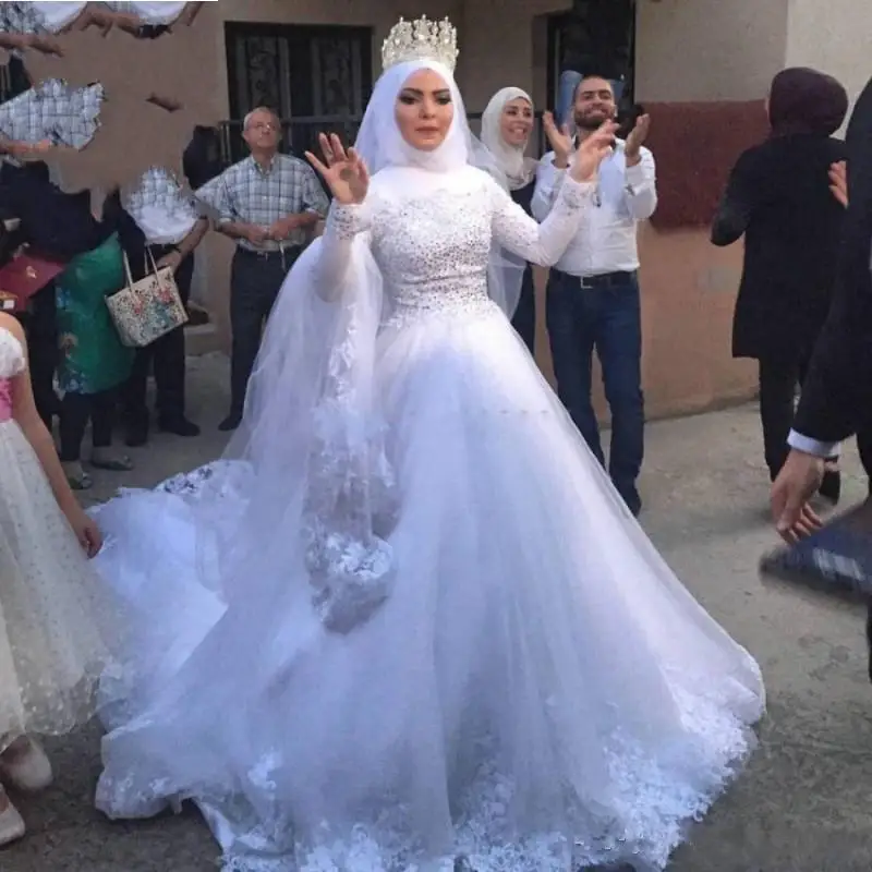 

Vintage Beaded Sequins A-Line Wedding DressesSweep Train Long Sleeves Lace Bridal Wedding Gowns