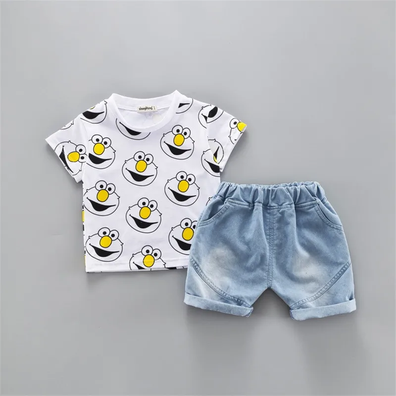 Комплект одежды для маленьких мальчиков Милая футболка с мультяшным рисунком