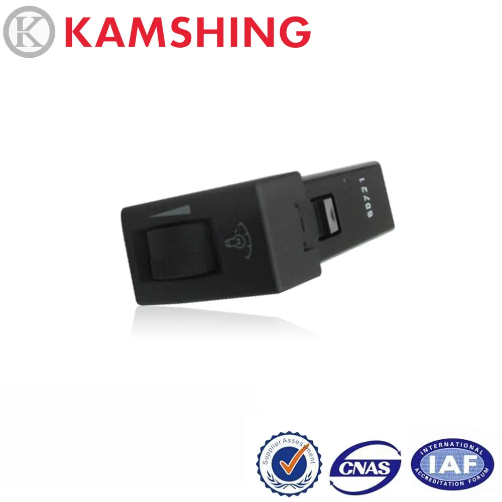 Кнопка управления переключателем регулировки яркости приборной панели