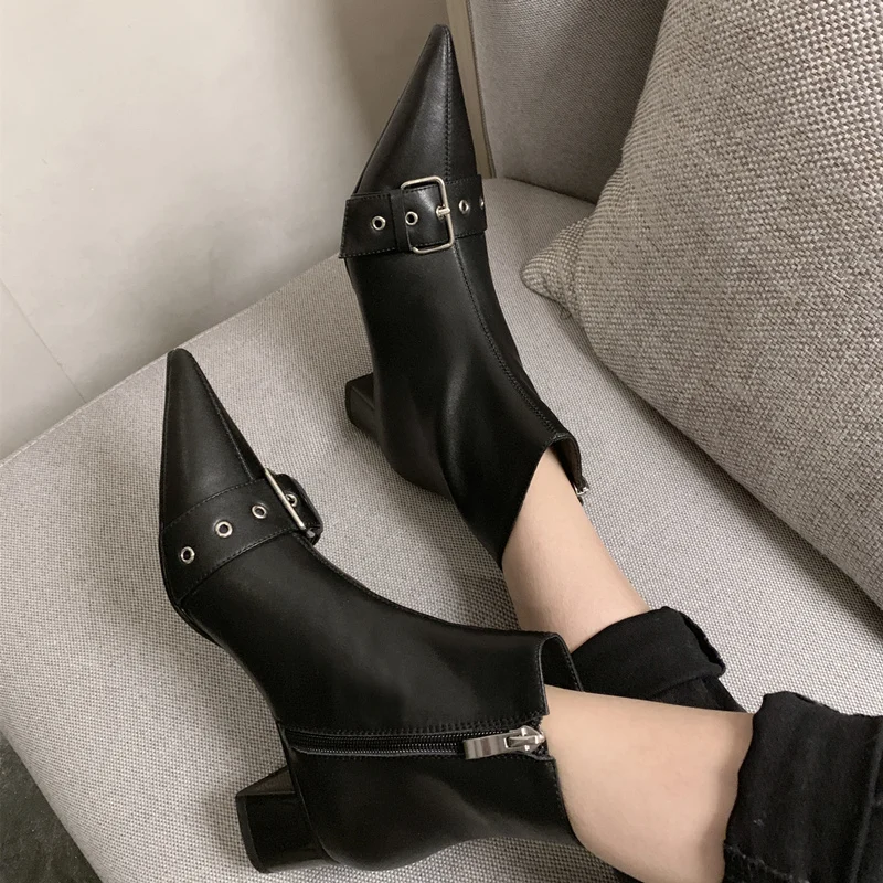 

Original Intention Elegant Lady Ankle Boots White Temperament Joker Buckle Boots Pointed Toe Chunky Heels Sexy Shoes Female 3-9