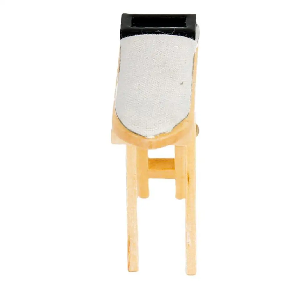 Миниатюрная деревянная гладильная доска для кукольного домика игрушка только