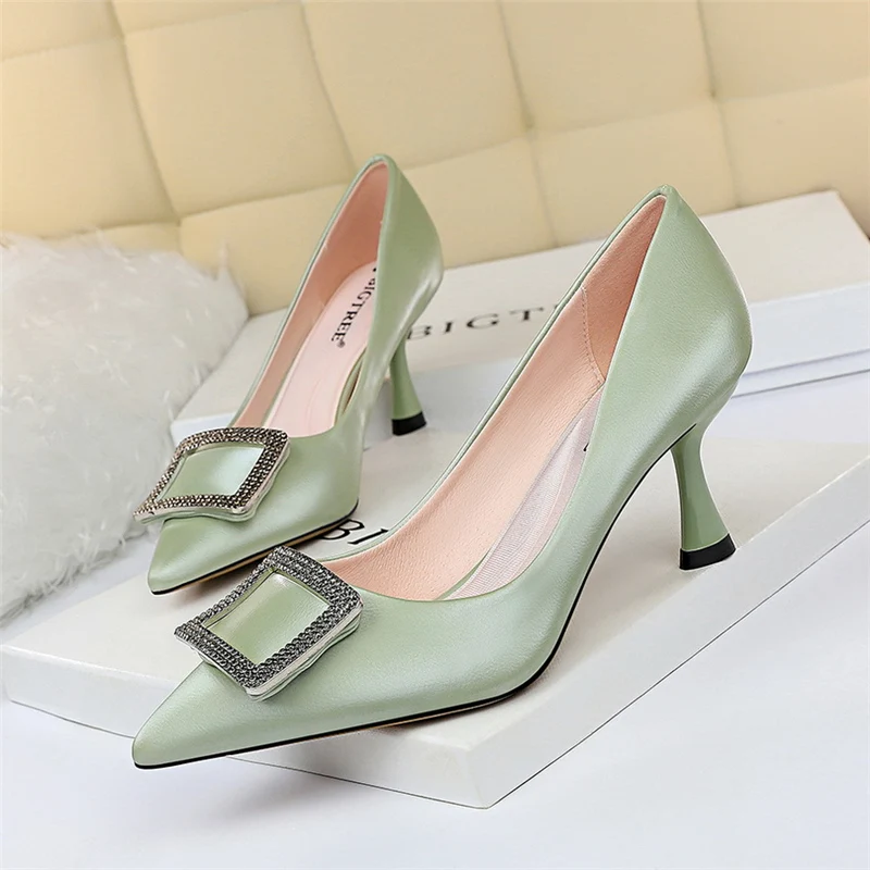 2020 Новинка для женщин Цвет зеленый желтый телесного цвета на каблуке рюмочка Tacones