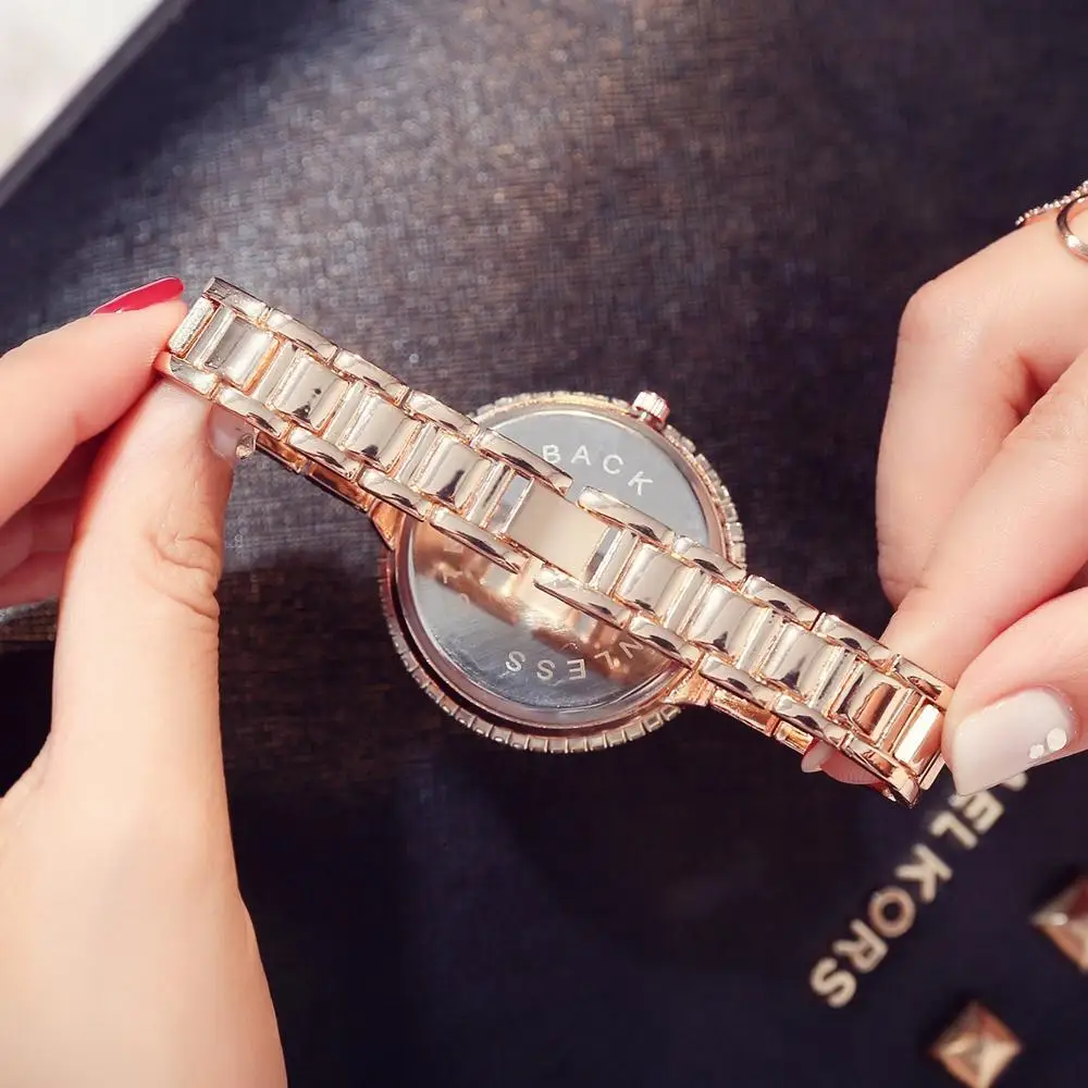 

Luxury Bling Ladies Wrist Watches Quartz Gold Alloy Strap Dress Women Watches Diamond Dial Clock For Women