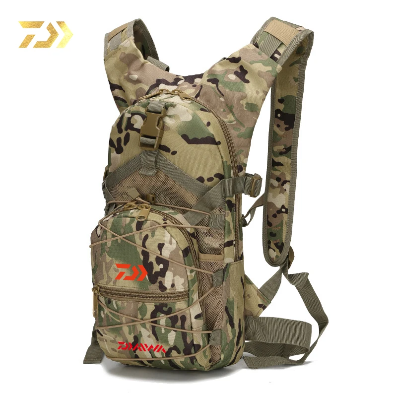 

2020 Daiwa Fishing Men Casual Backpack Outdoor Ride Tourism on Foot Mountain Climbing Camouflage Motion Fishing Men's Backpack