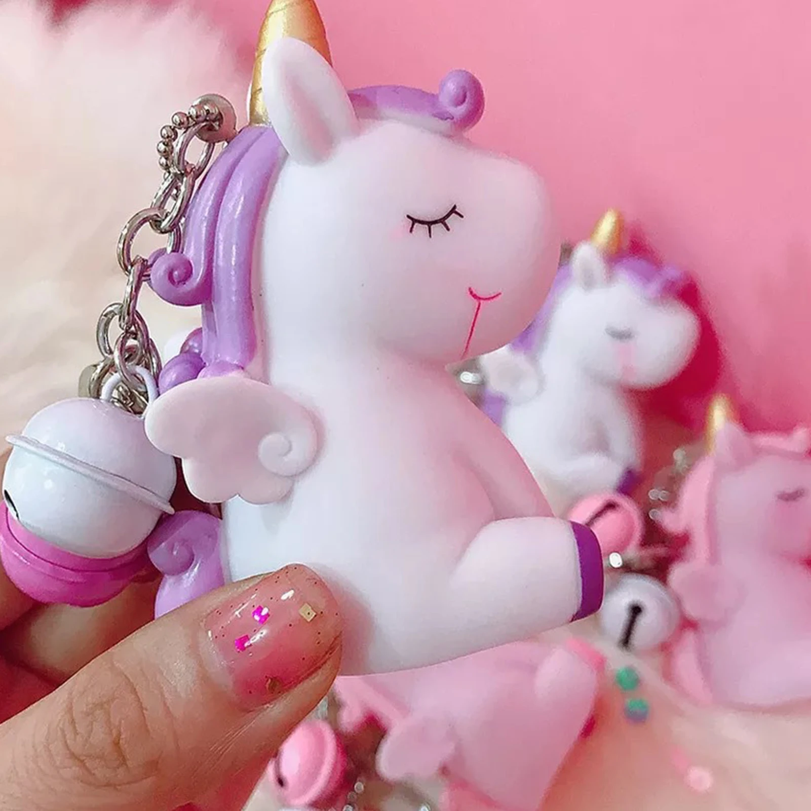 

Pink Unicorn Hair Ball Keychain Ladies Bag Pendant Keychain Plush Ball Fluffy Artificial Rabbit Hair Keychain Girl Key Pendant