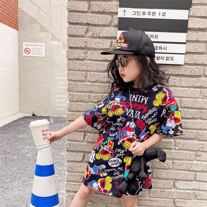 

Camiseta para niños coreanos Vestido largo de verano de manga corta con estampado completo para niños y niñas durante 3 años