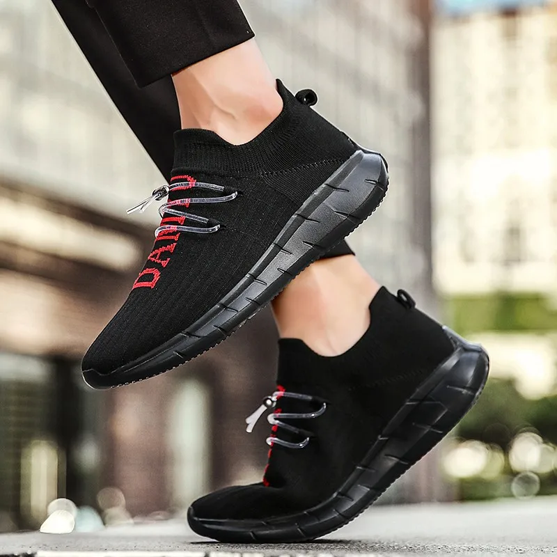 

2020 Men's Mesh Breathable Sports Shoes Outdoor Training Travel Lightweight Casual Men's Shoes Fashion Men's Running Shoes39-46