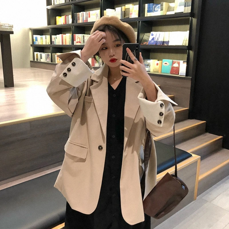 

Autumn Female French Design Niche Stylish Coat Loose High-end Drape Retro Casual Blazer Jacket