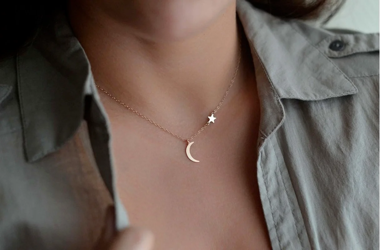 

Simple All-match Copper Moon Star Pendant Necklace Lady Short Collarbone Personalized Neckalce for Woman