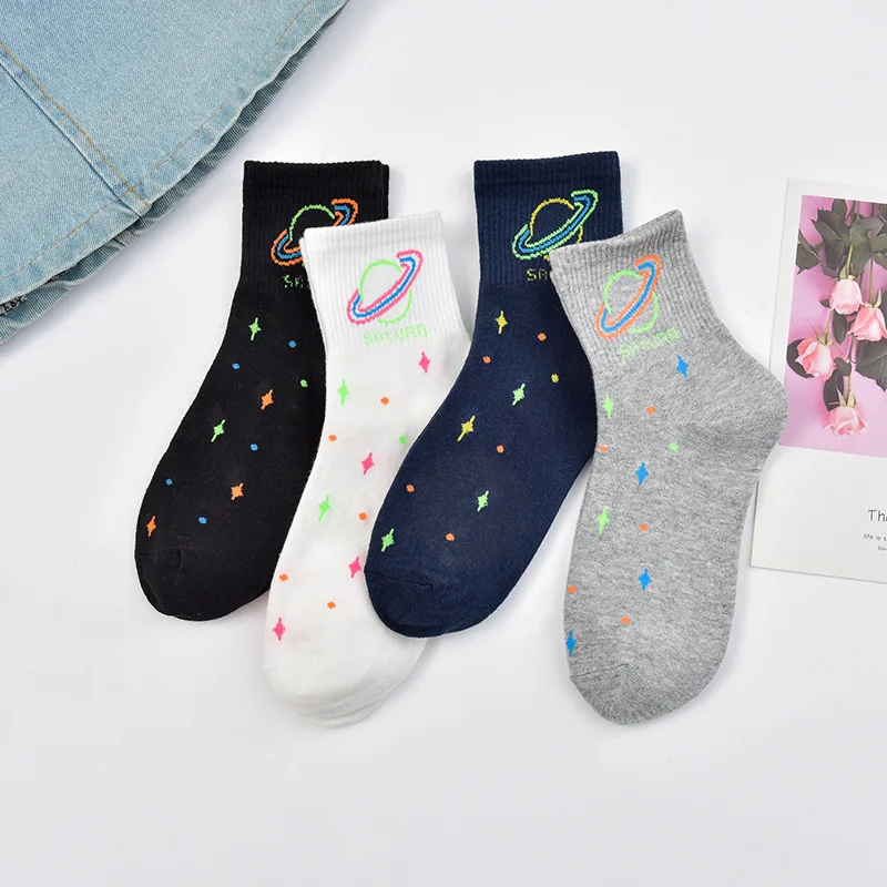 

2020 series autumn new socks cartoon simple personality star sky sweat absorbing socks medium tube socks cotton socks for women