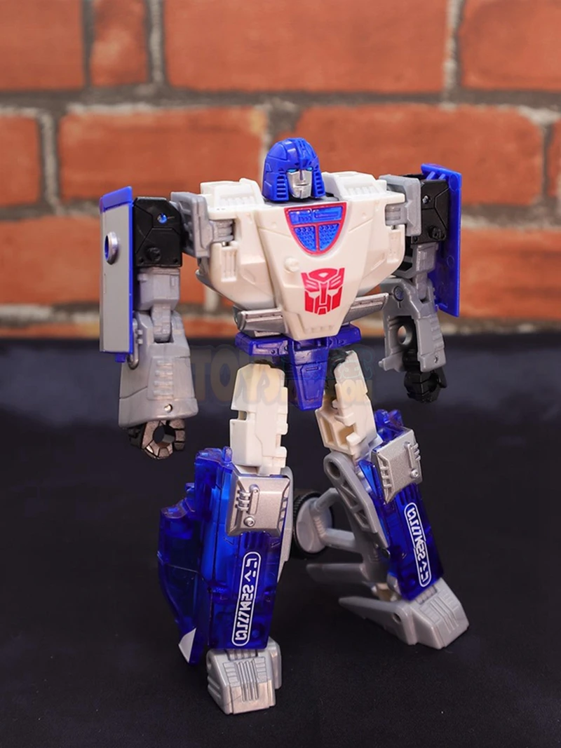 

Hasbro Transformation Battle of Cybertron Besieged Cars D-Class Enhanced Phantom Action Anime Figure Toy 13cm