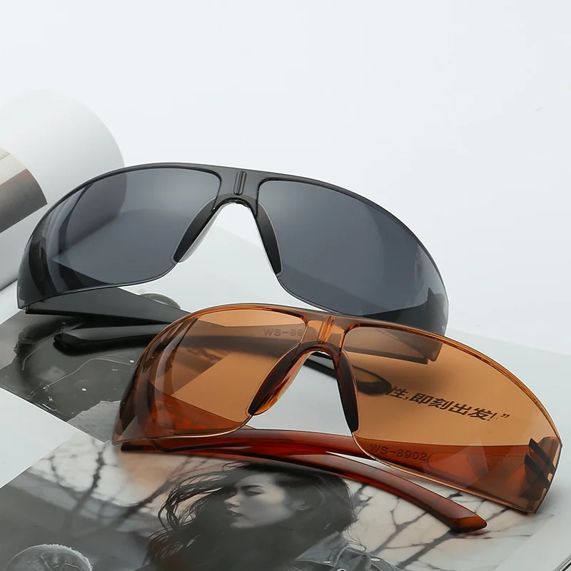 

8901 NEW SUNGLASSES SPORTS riding clear frame glasses wind proof electric welding transparent color goggles
