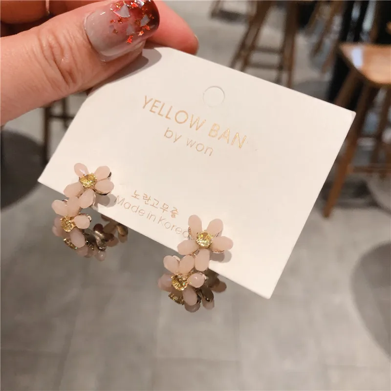 

Simple geometry, multi-function, novel, fashionable, elegant, lovely earrings, women's earrings,