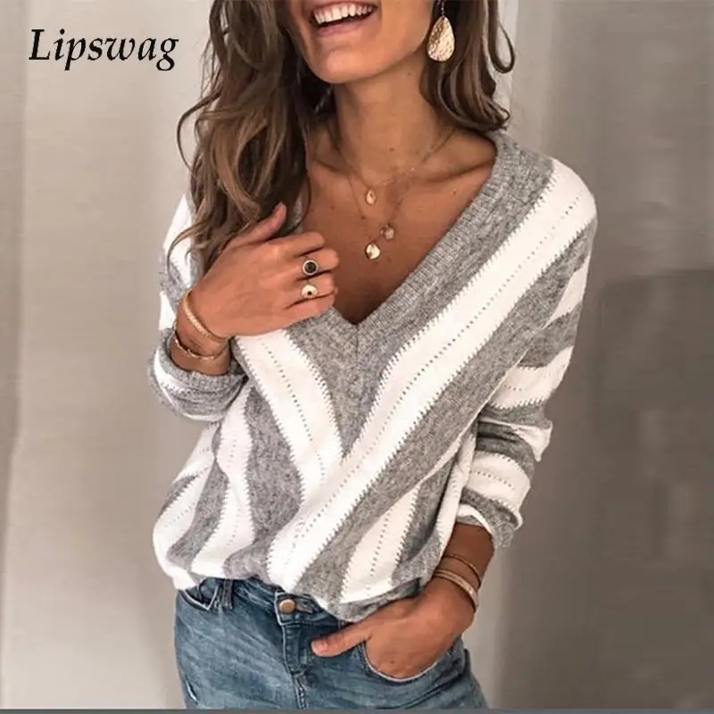 

Свитер женский трикотажный, в полоску, с V-образным вырезом, с длинным рукавом