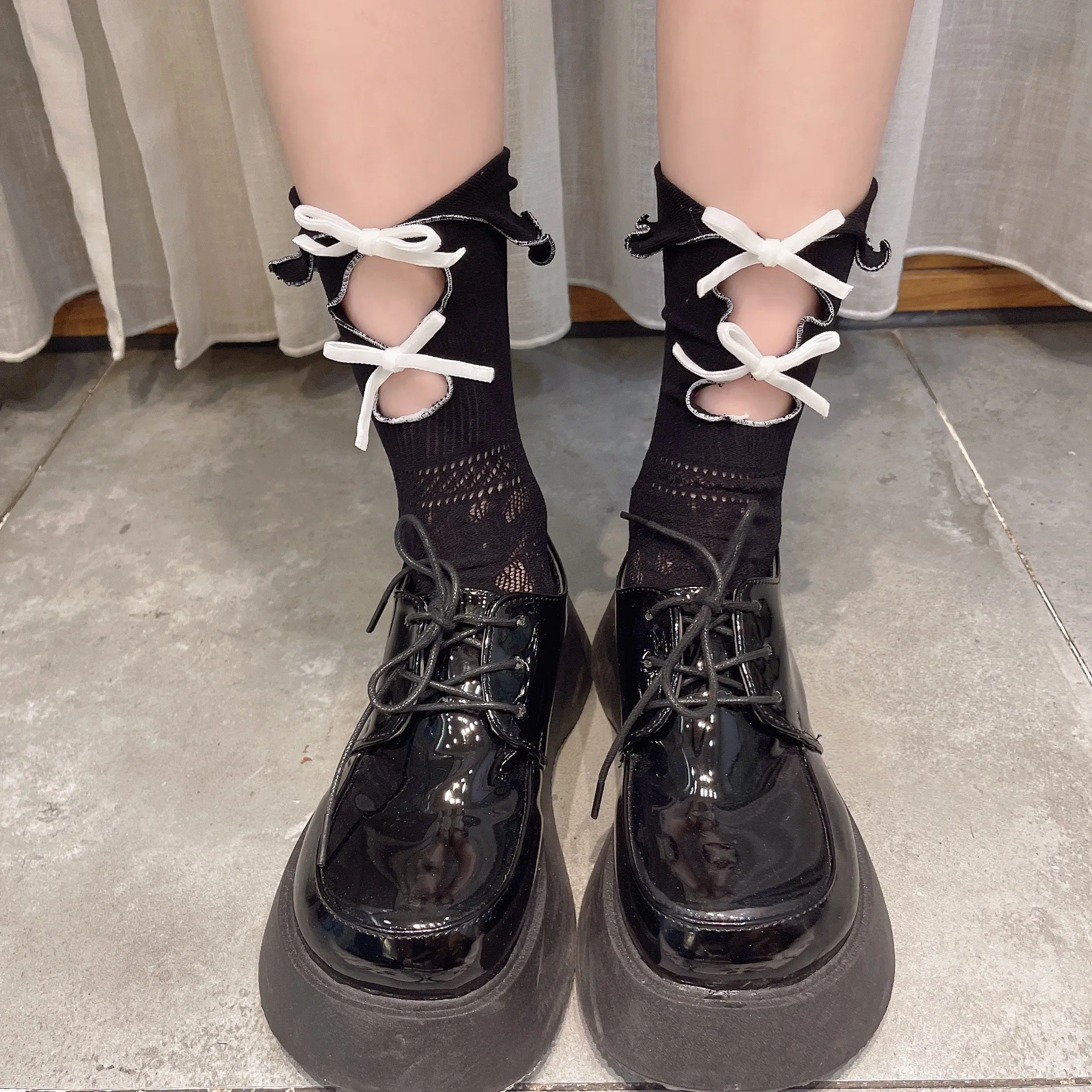 

Нейлоновые кружевные носки с бантиком, милые женские сутулки Kwaii для девочек, женские белые гольфы, носки горничной и Лолиты до колена, аксес...