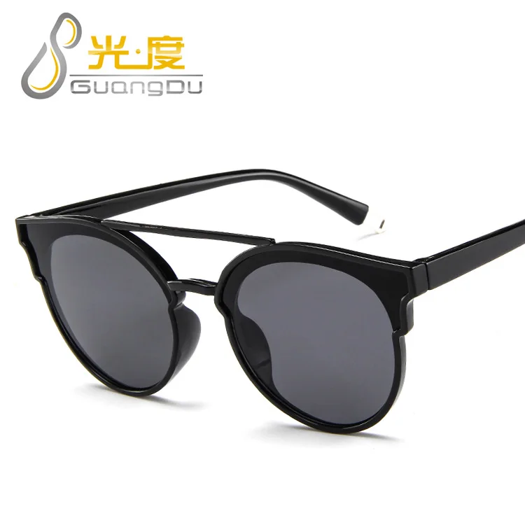 

Eyewear & Accessories