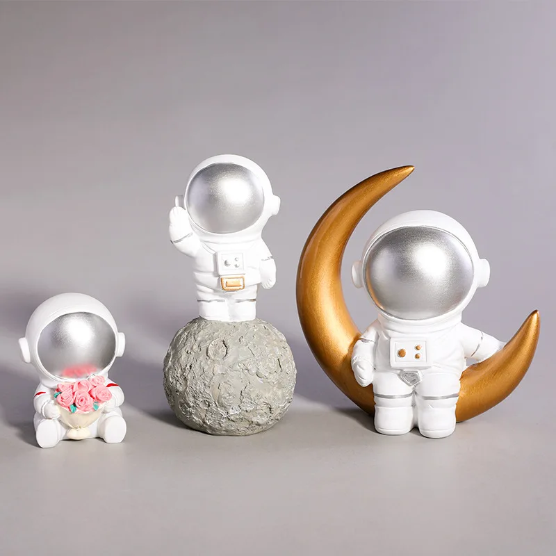 

Creative Astronauts Ornaments Car Home Furnishings Bookcase Office Decorations