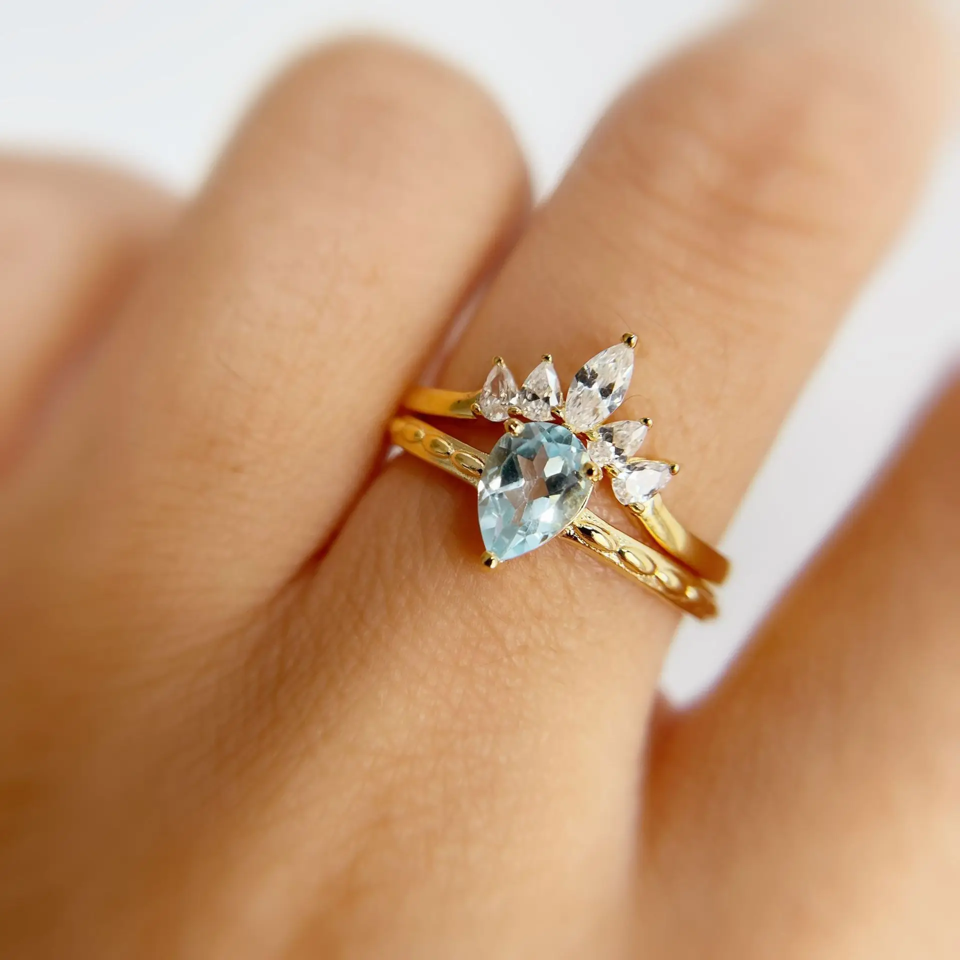

INS Hot Water Drop Crown Ring Copper Plated Real Gold Color Retaining Bracelet Creative Ring Combination Wholesale