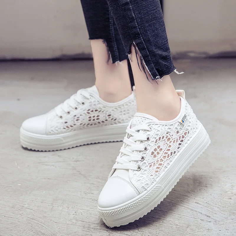

2021 Fashion Women Leisure Lace Canvas Shoes Breathable Net Leisure Large Base Shoe Size Increase Casual Shoes