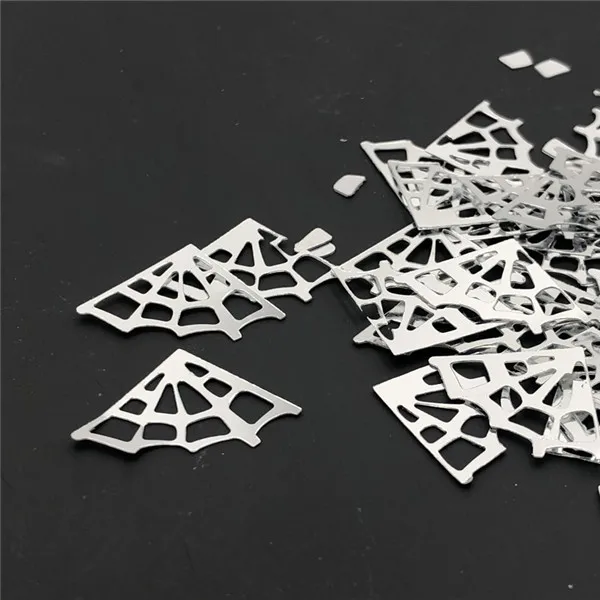 Silvery 100 шт./лот 25*18 мм Хэллоуин паутина ПВХ блестки праздничные вечерние украшения ручной работы DIY шитье/свадьба/пальто шляпа аксессуары - Цвет: Silvery